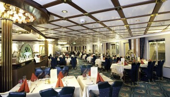 1548636346.876_r261_Hurtigruten Cruise Lines MS Nordlys Interior Restaurant 2.jpg